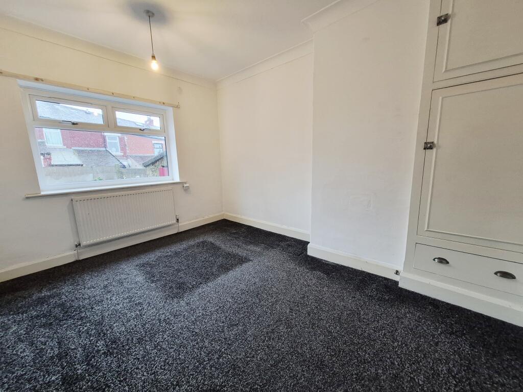 Additional image 5 of Shear Brow, BB1