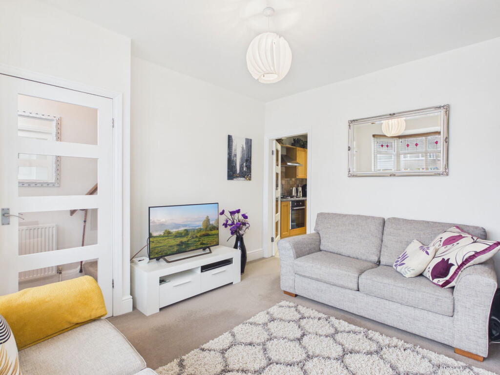 Roseway, Wellington, Telford, TF1 1HS photo 4