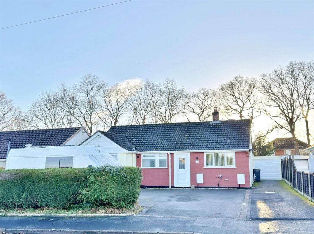 Main image of property: Woodlinken Close, Verwood, Dorset, BH31