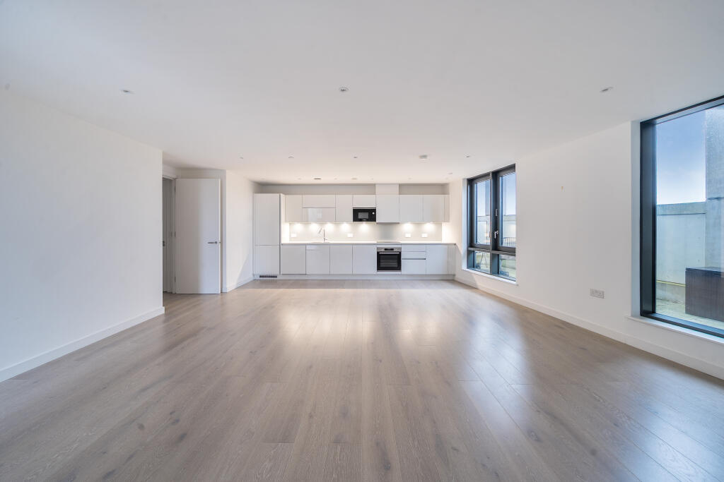 Main image of property: City North Place, London, N4