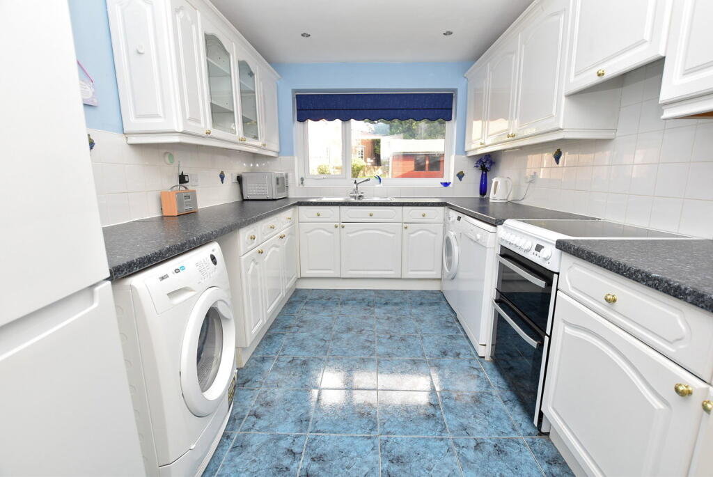 Spital Road, Bromborough photo 2