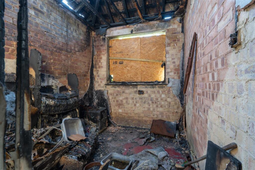House in Northampton, Dallington - View 3