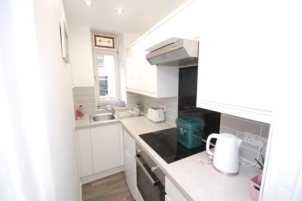 Apartment in Aberdeen, Gilcomston, Rosemount and Mile End - View 5