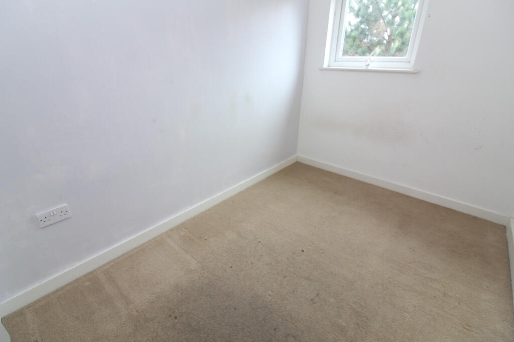 Flat 210, Queen Square, Station Road, Morecambe, Lancashire LA4 5JL photo 4