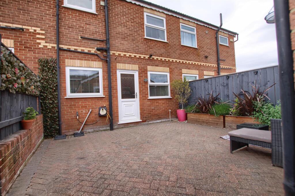 Bracknell Road, Thornaby - More