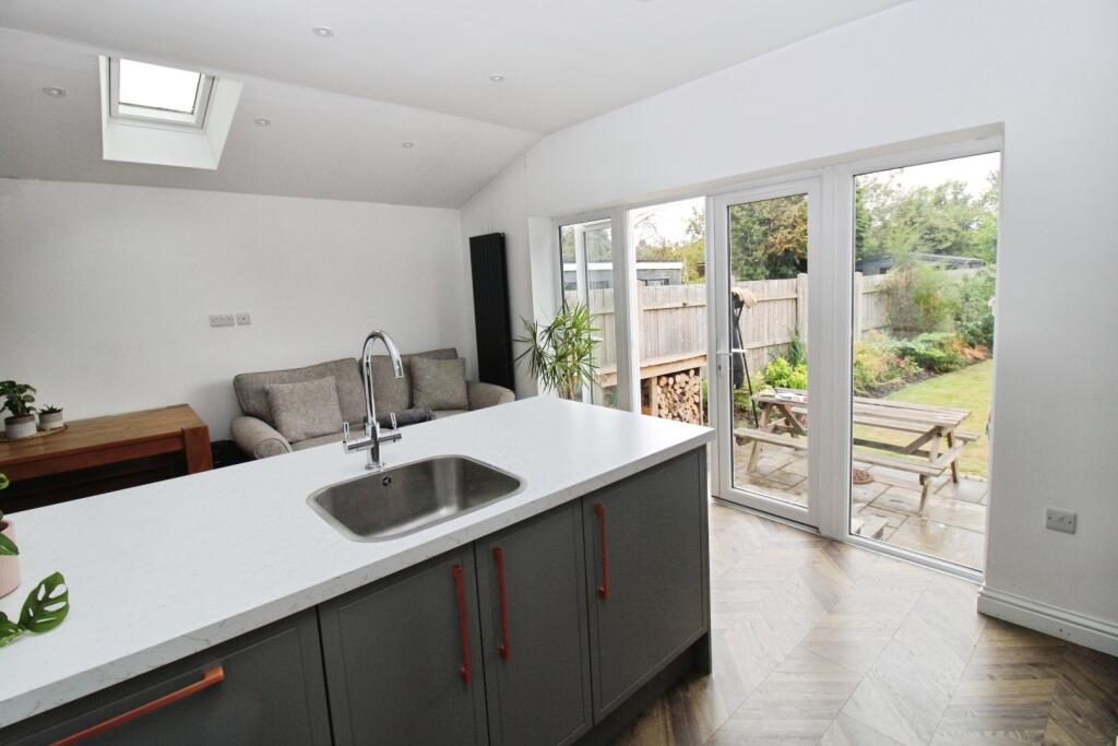 House in Hull - More