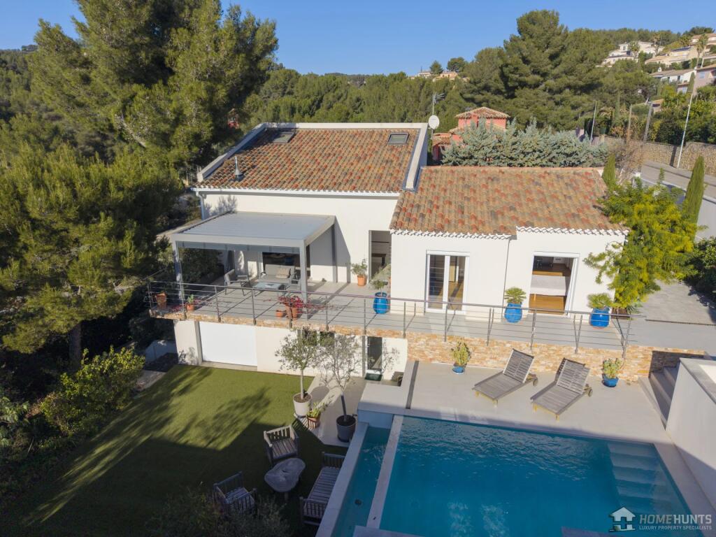 Main image of property: Provence-Alps-Cote d`Azur, Var, Bandol