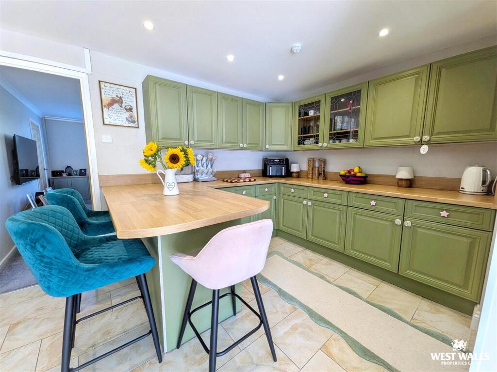 House in Swansea, Whitland - View 4