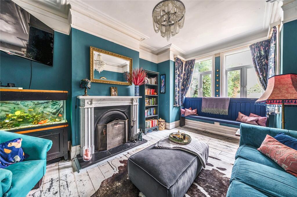 House in Guildford, Ash - View 4