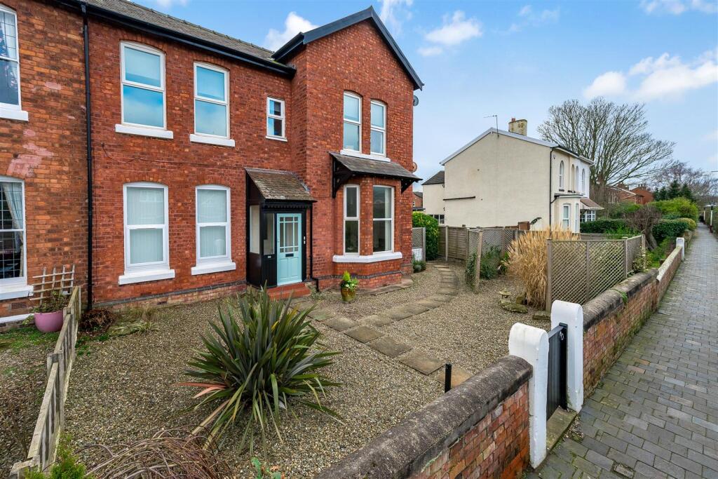 Main image of property: The Walk, Birkdale, Southport