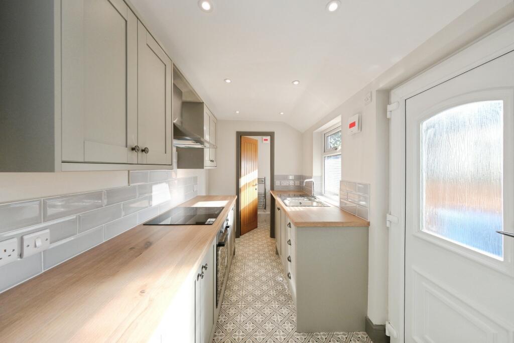 House in Nottingham - View 5