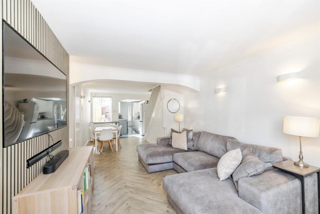 House in Watford - View 5