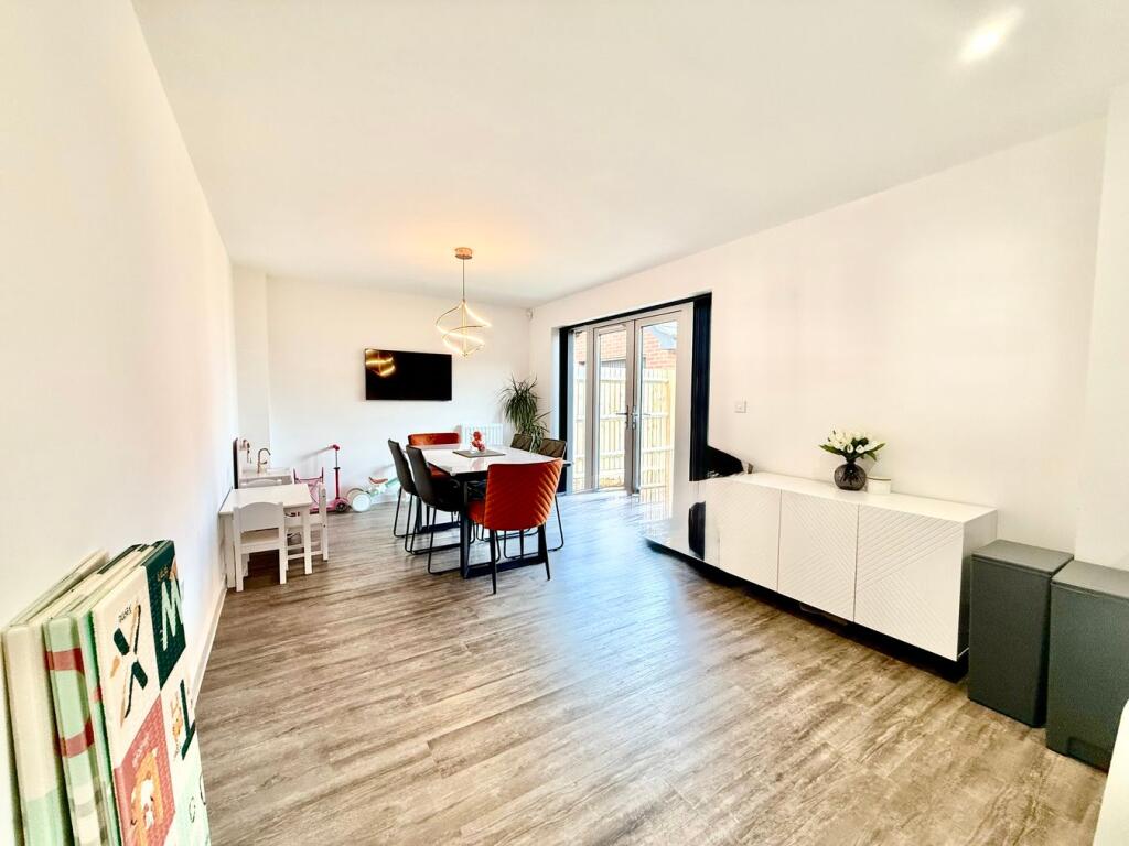 House in Milton Keynes, Wavendon - View 4