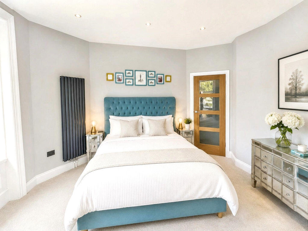 Apartment in Bournemouth, Charminster - More