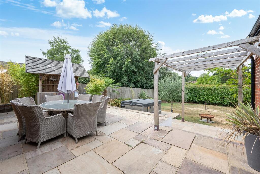 House in Reigate and Banstead, Margery - View 3