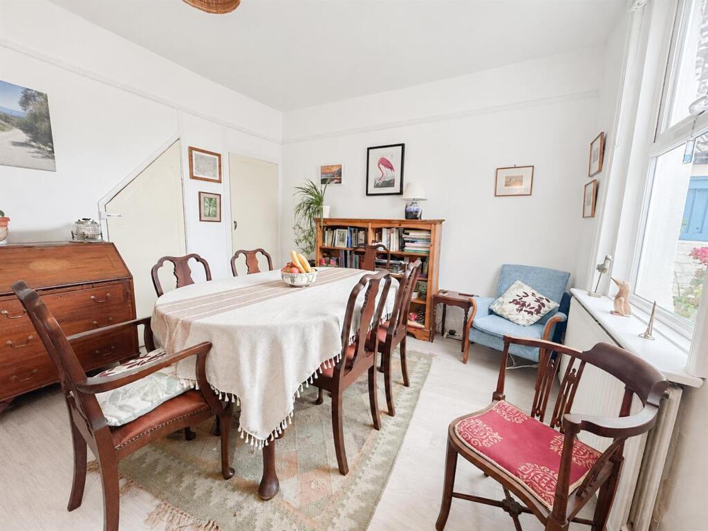 House in Bexhill-on-Sea, Glenleigh Park - View 4