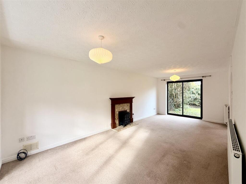 House in Leicester - More