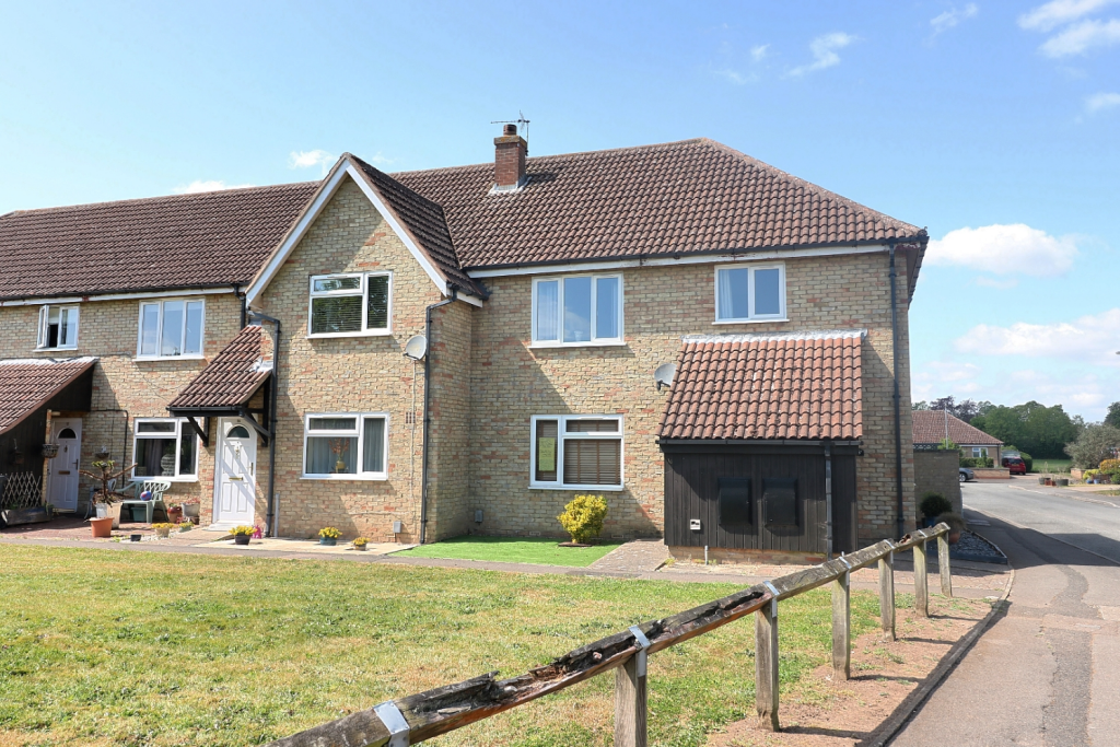 Main image of property: St. Ives Road, Hemingford Grey, Huntingdon, Cambridgeshire, PE28