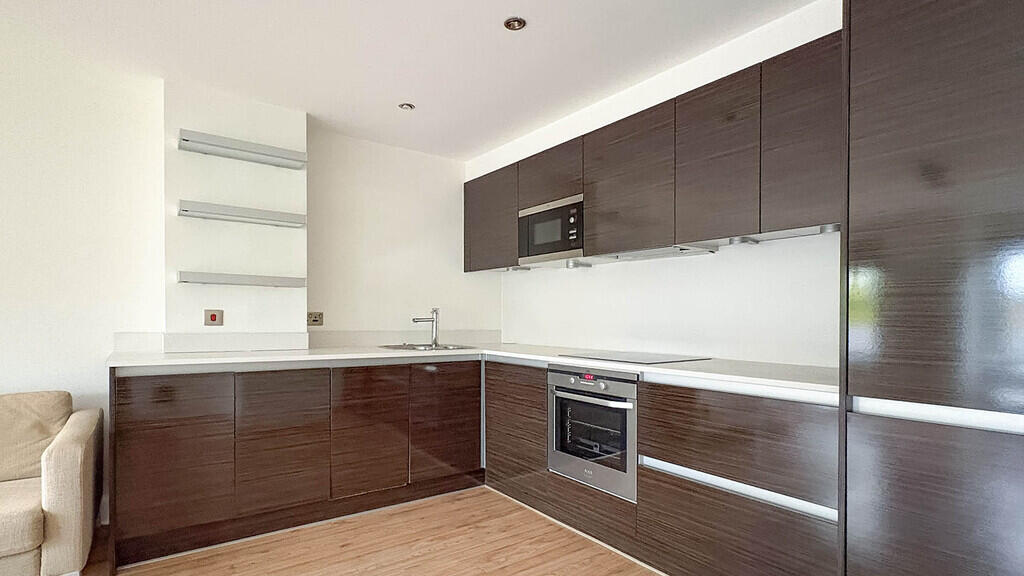 Apartment in Cambridge - View 5