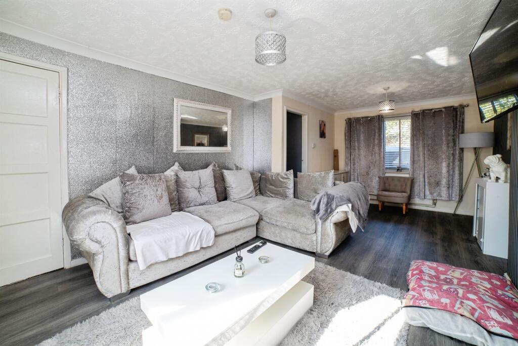 House in Bolsover, Shirebrook - View 5