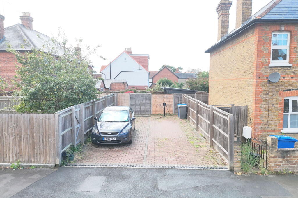 St. Marks Road, Maidenhead, SL6 photo 2