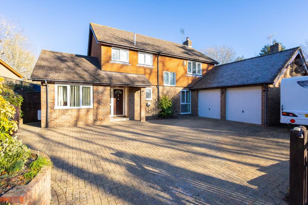 4-bed detached on Beacon Oak Road, Tenterden, TN30, £750,000