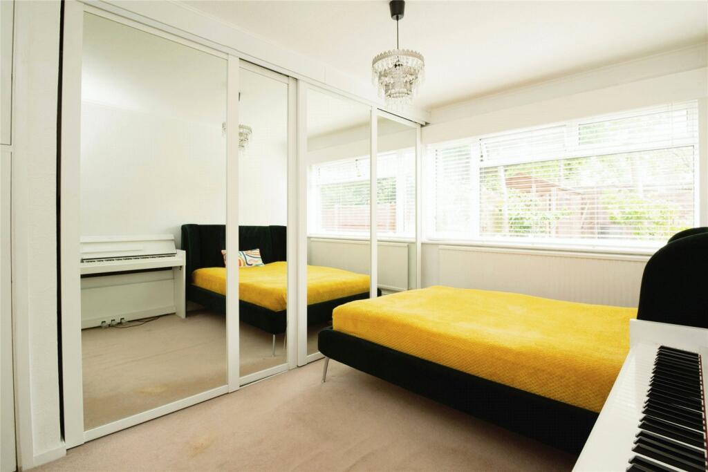 Apartment in Cardiff, Cyncoed - View 5