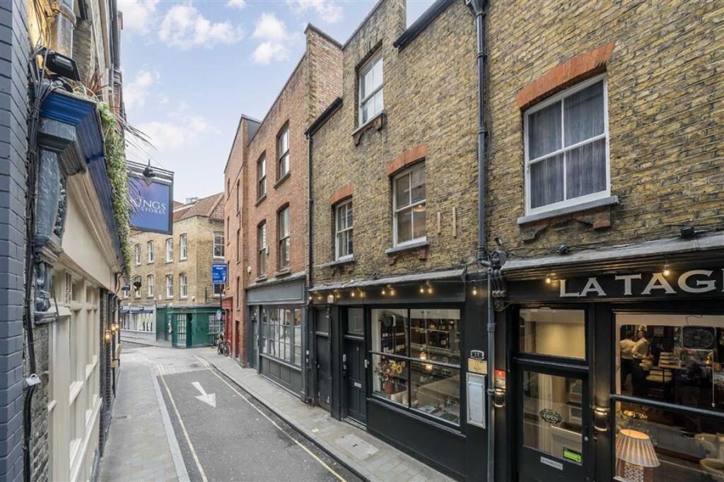 Main image of property: Sandys Row, Liverpool Street