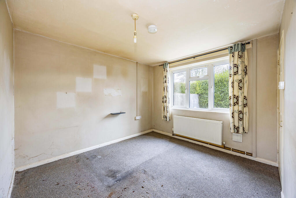 Alpine Close, Oakham, LE15 photo 3