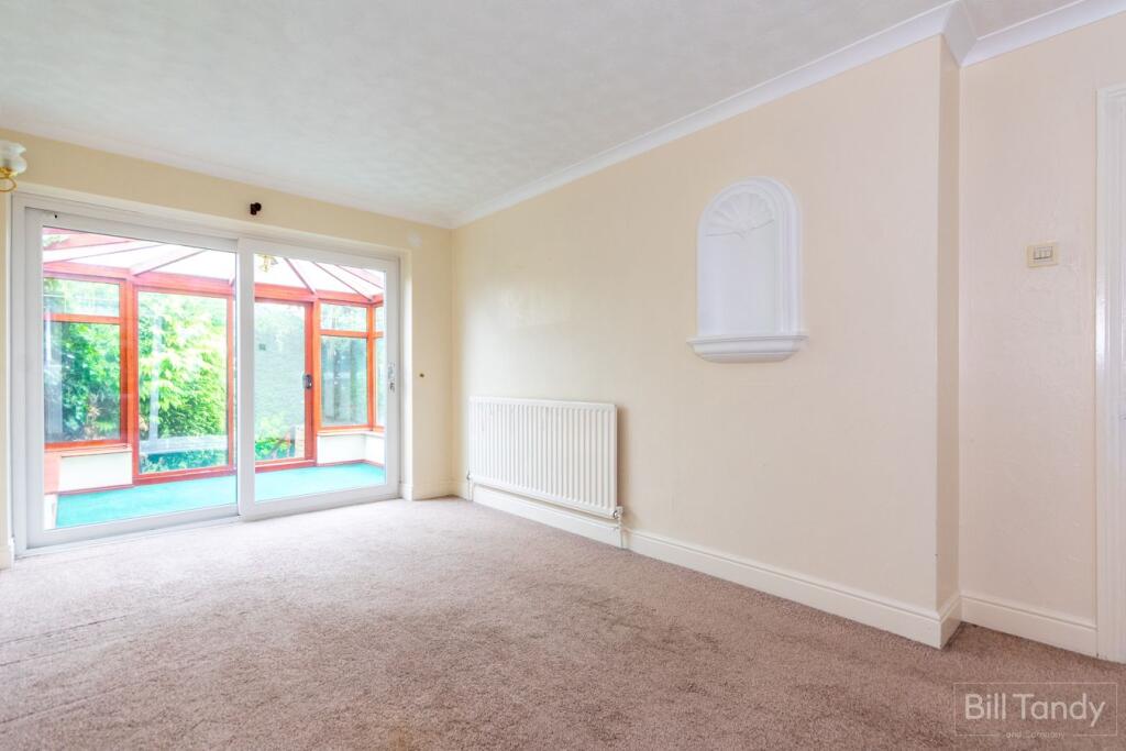 Highfield Road, Burntwood, WS7 photo 4