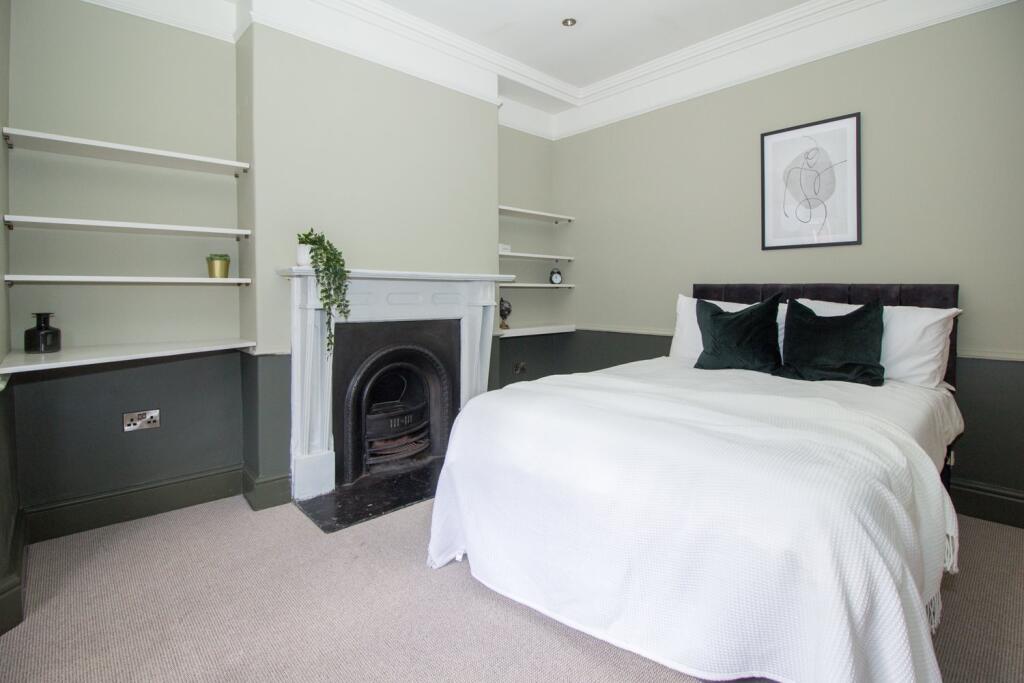 House in Leicester - View 5