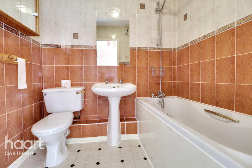 Main image of property: London Road, GREENHITHE