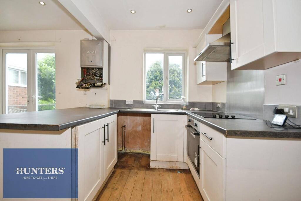 House in Chesterfield, Hollingwood, New Whittington - View 5