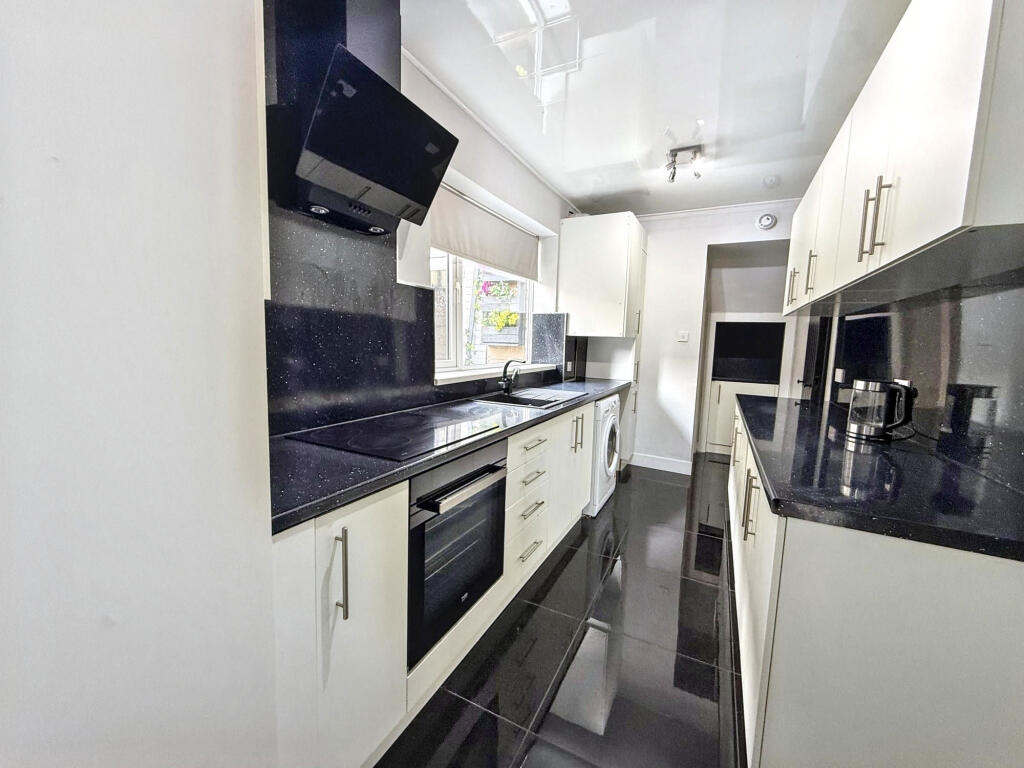 House in Stockton-on-Tees - More