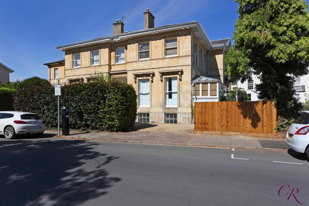 Apartment in Cheltenham, Warden Hill, Montpellier