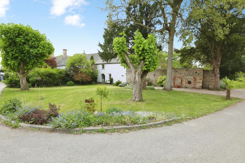 Main image of property: Wallingwells Hall, Wallingwells, Worksop