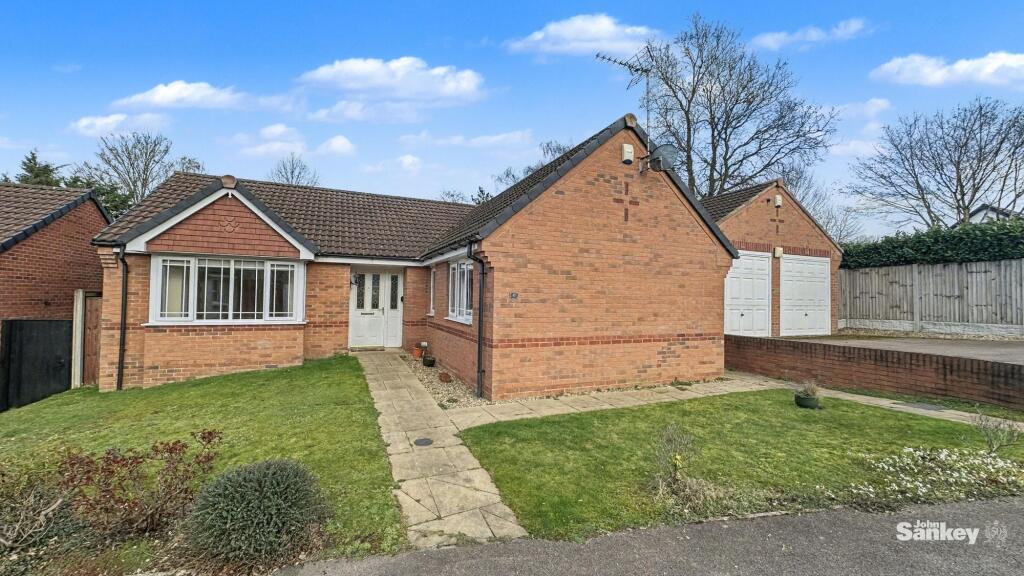 3-bed detached on Elder Court, Forest Town, NG19, £330,000