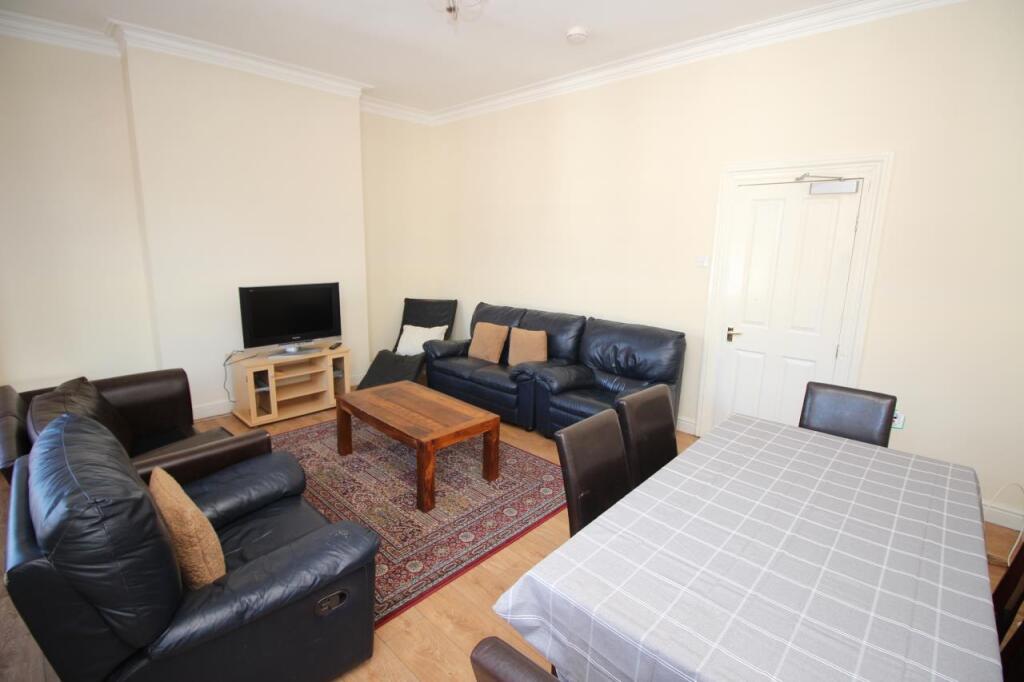 House in Newcastle upon Tyne - View 4