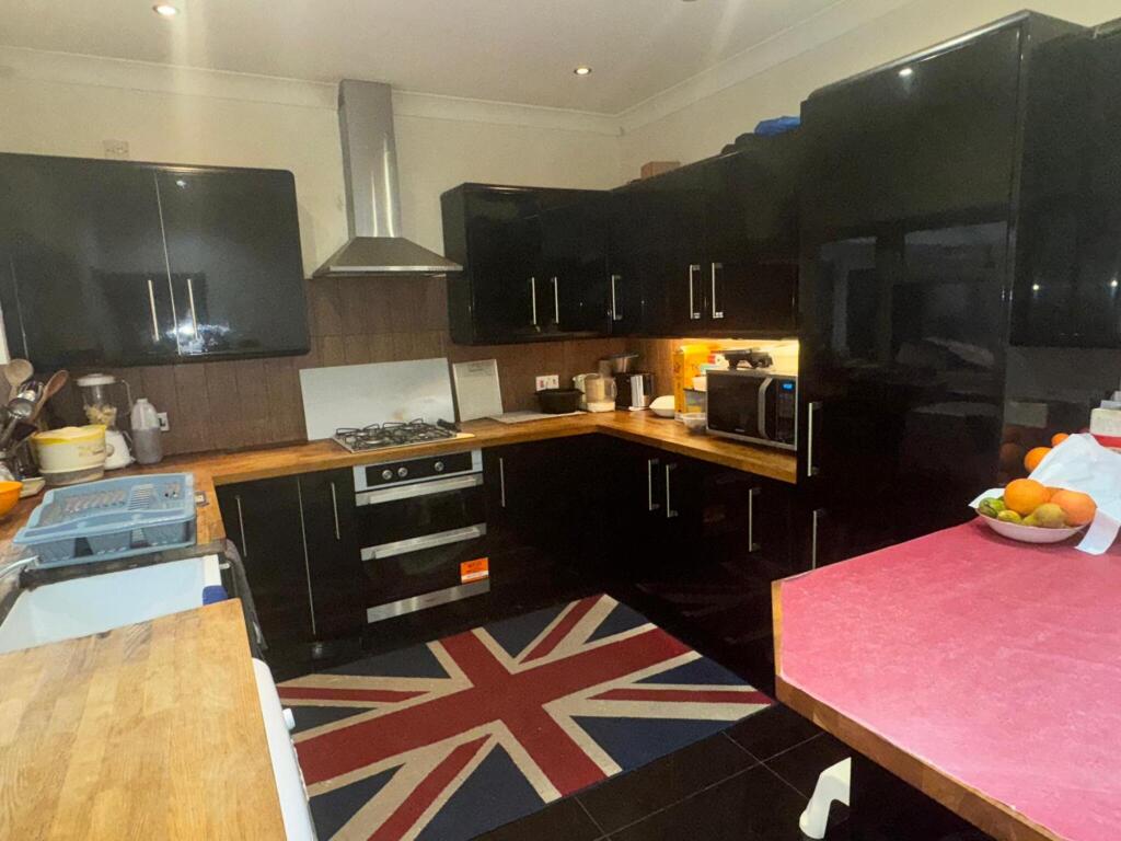 Main image of property: 74 Park Road West, Wolverhampton, WV1 4PJ