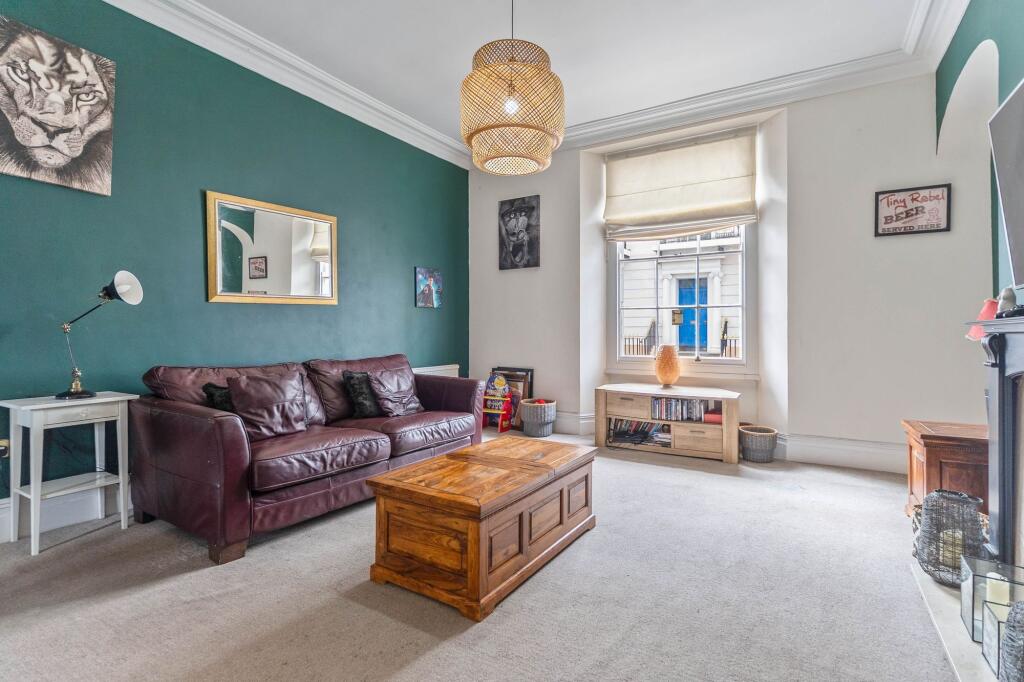 Apartment in Newport - View 4
