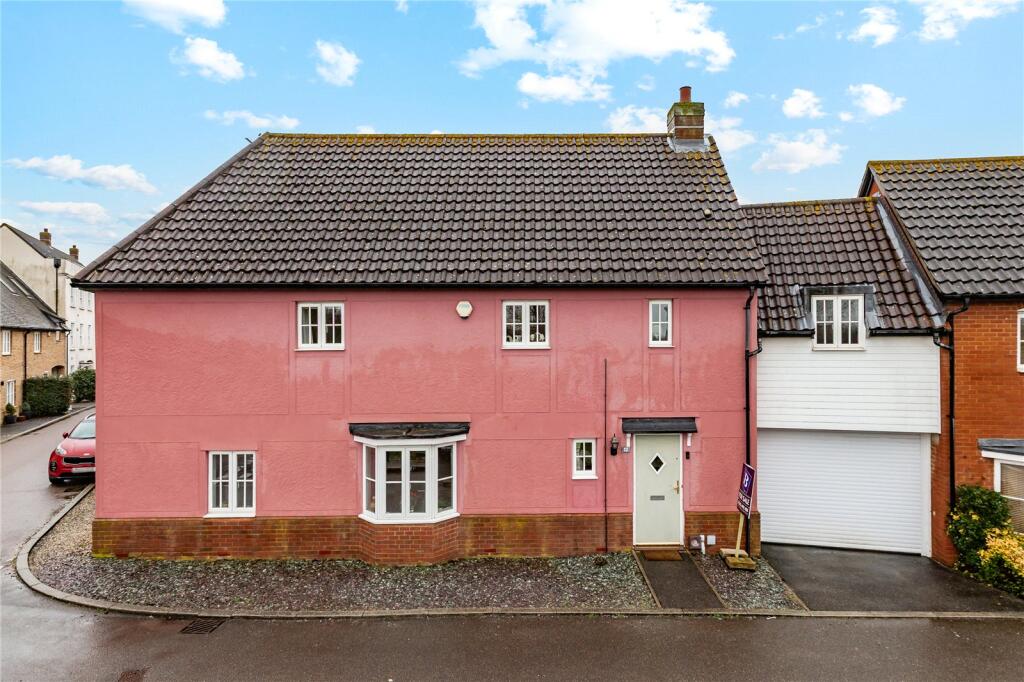 Main image of property: Barrow Chase, Chelmer Village, Chelmsford, Essex, CM2