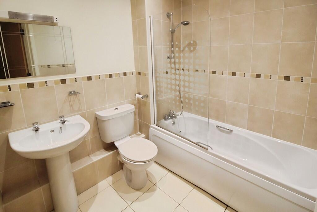 Apartment in Exeter - View 4