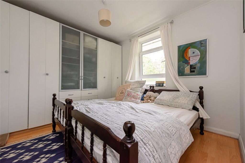 Apartment in London - View 4