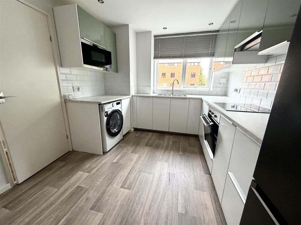 House in Sheffield - View 3