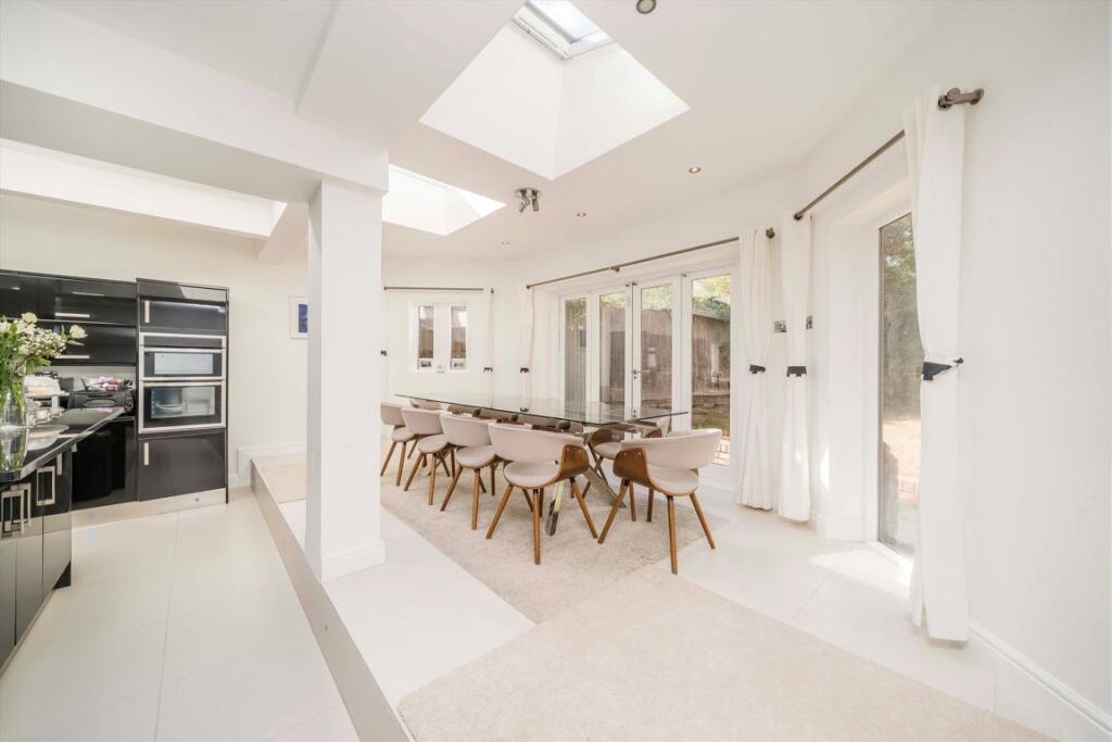 House in Kingston upon Thames - View 5