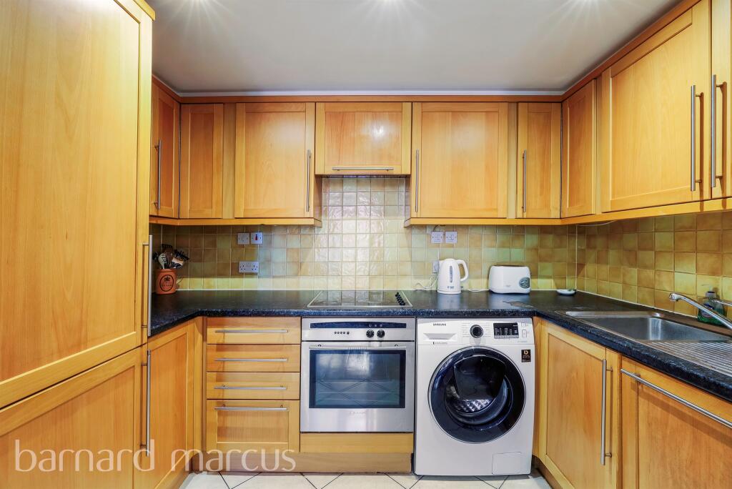 High Street, Purley - View 5