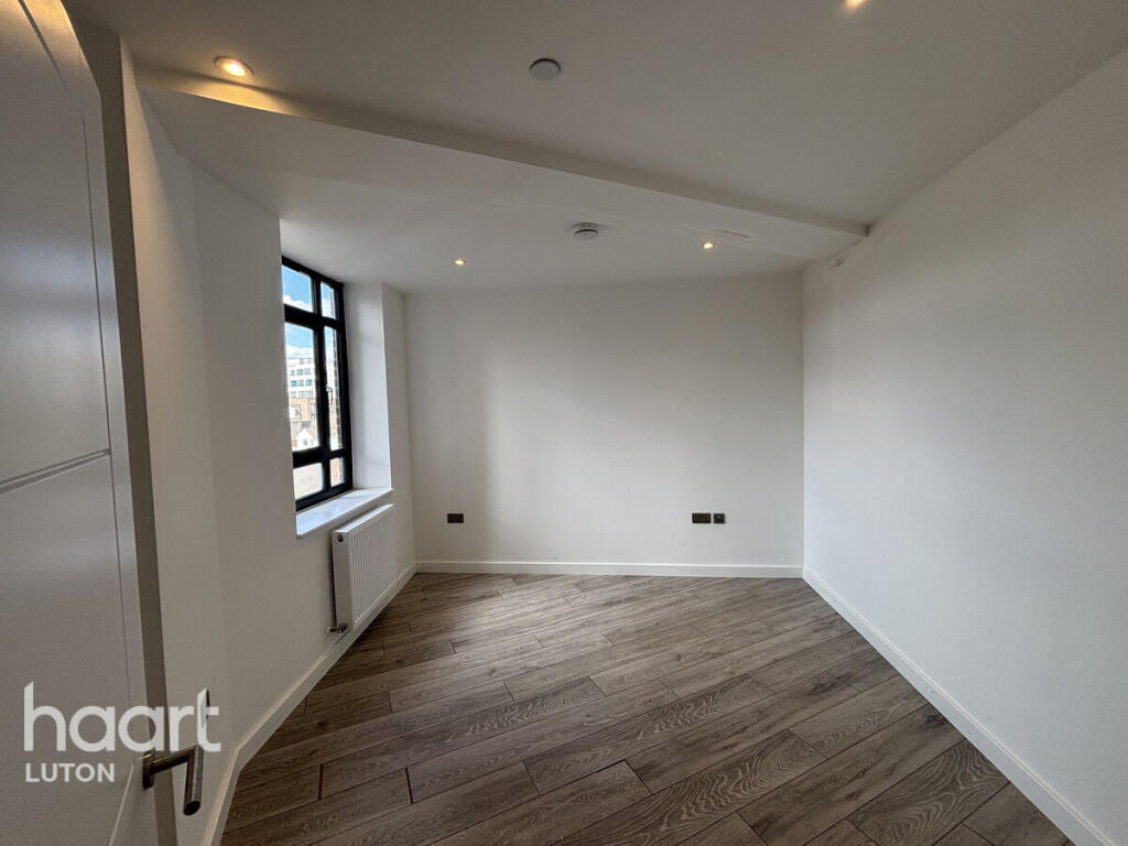 Main image of property: Alma Street, LUTON