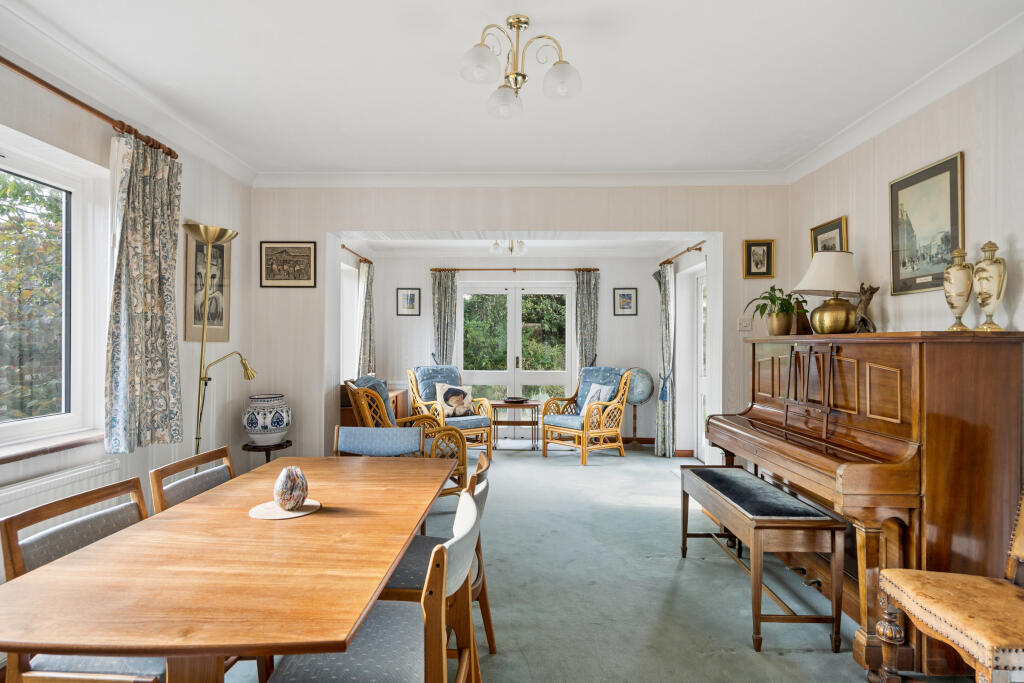 4 bed house for sale in Gerrards Cross SL9 – £1,195,000