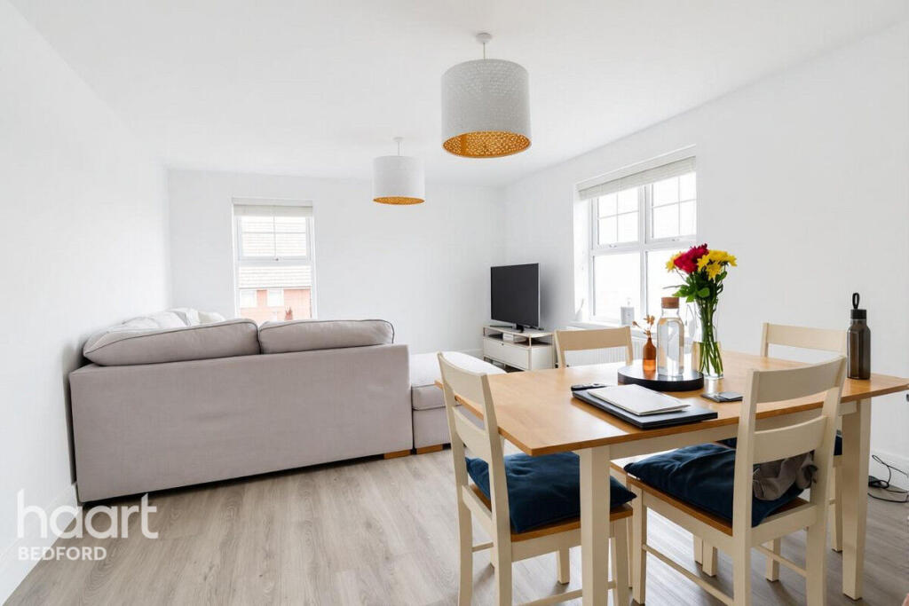 Apartment in Milton Keynes - View 5