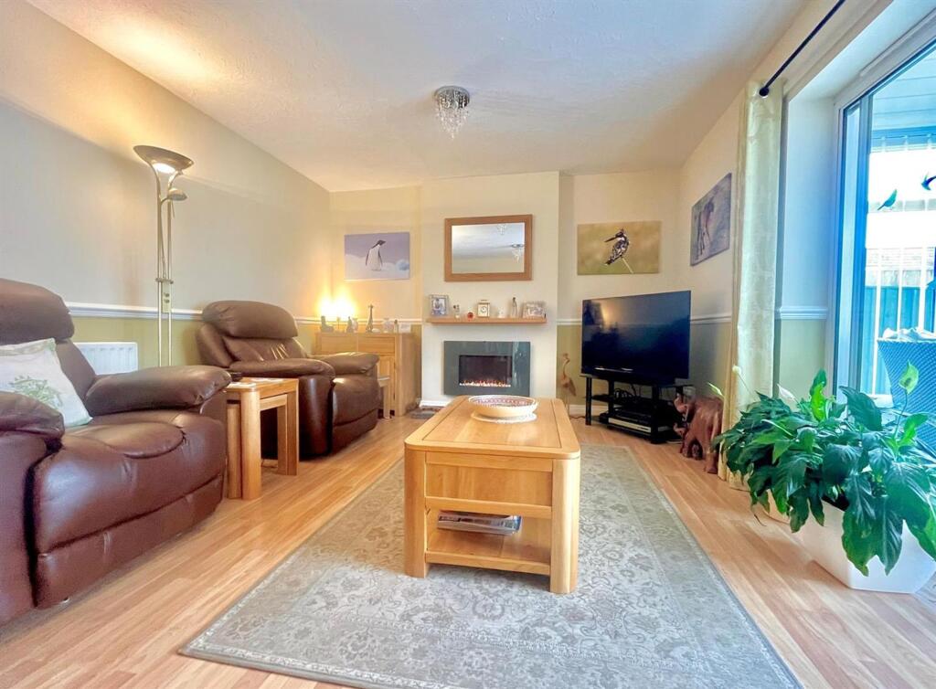 House in Dorchester - View 2